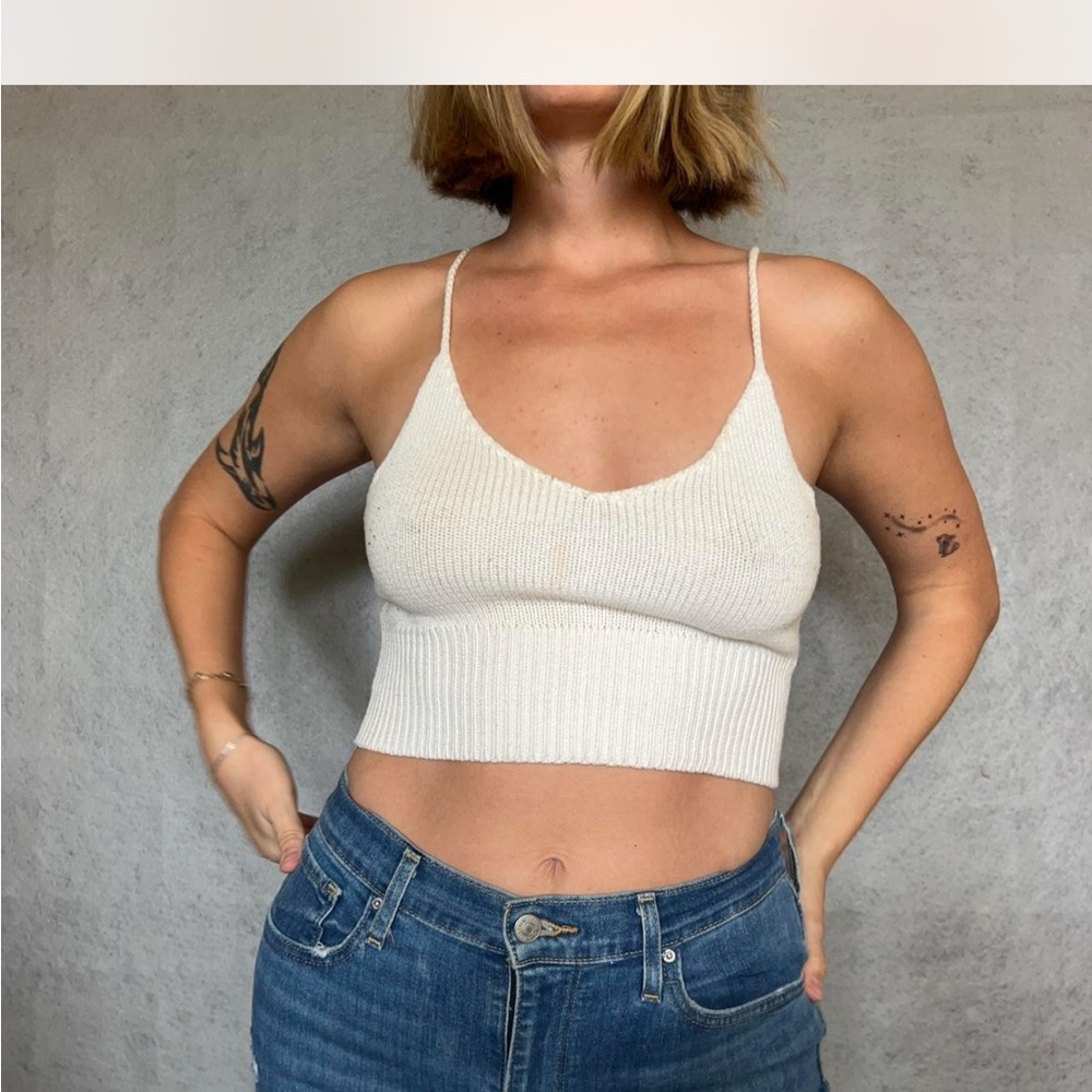 Forever 21 Cream Ribbed Sleeveless Camisole
